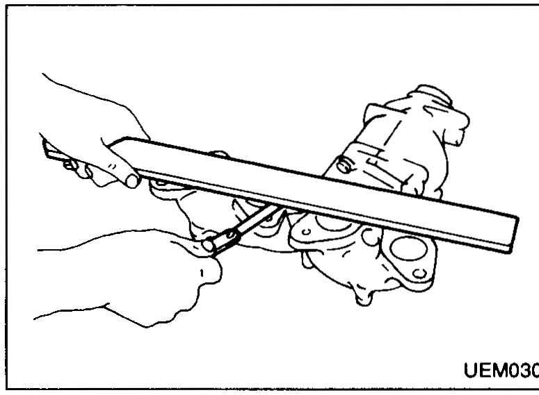 Catalyser assembly being separated from exhaust manifold flange; the seal between catalyser inlet flange and manifold outlet is highlighted ("Seal") with the Do-not-reuse marker.