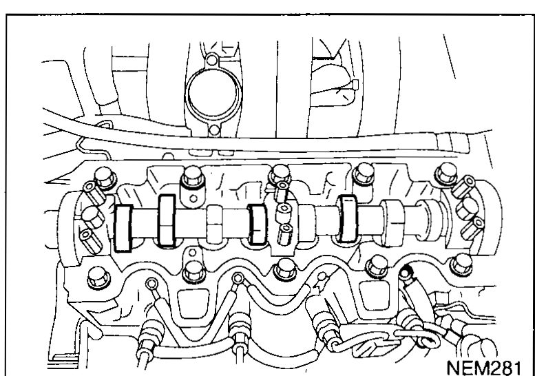 Top view of cylinder head with rocker cover removed at TDC No.1 — small marker rectangles highlight which valve lifters to measure on this rotation (No.1 loose, No.4 tight).