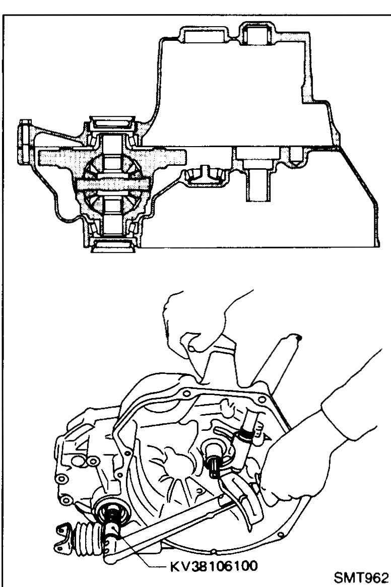 Two views: top shows the final drive assembly mounted in the clutch housing; bottom shows hands using torque wrench / tool KV38106100 to measure turning torque of the final drive.