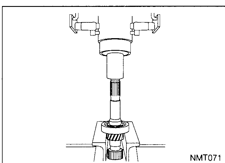 Press setup with tool KV32910012 pressing the differential left-hand side bearing outer race into the clutch housing.